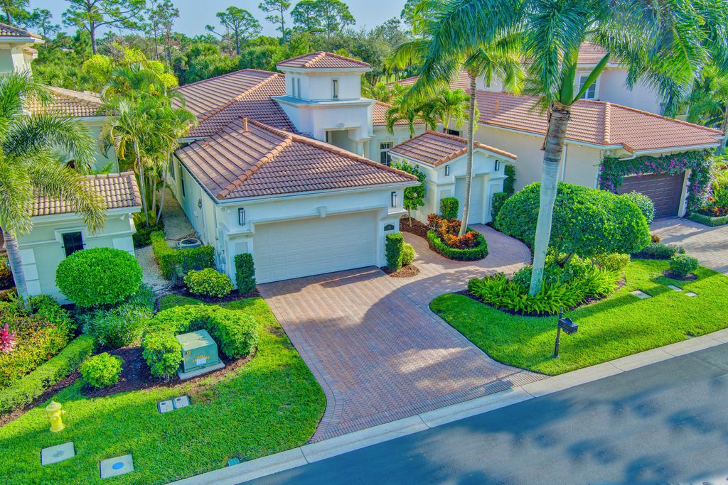 Photo of 176 Viera Drive, Palm Beach Gardens, FL 33418 (MLS # R10949497)