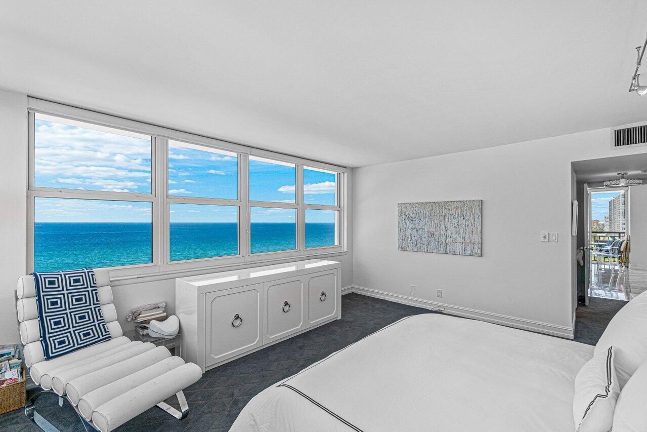 WHITEHALL - Residential