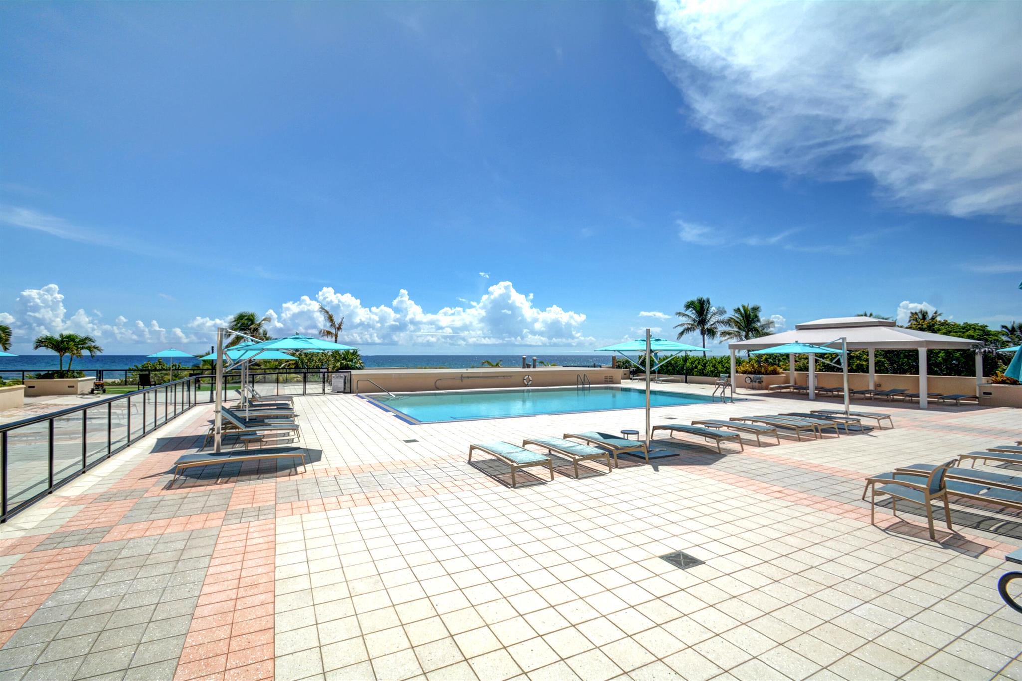 WHITEHALL - Residential