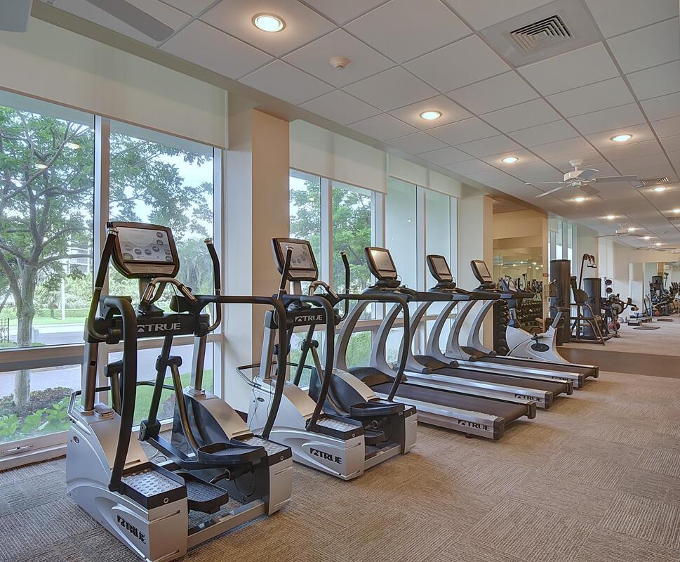 WHITEHALL - Residential