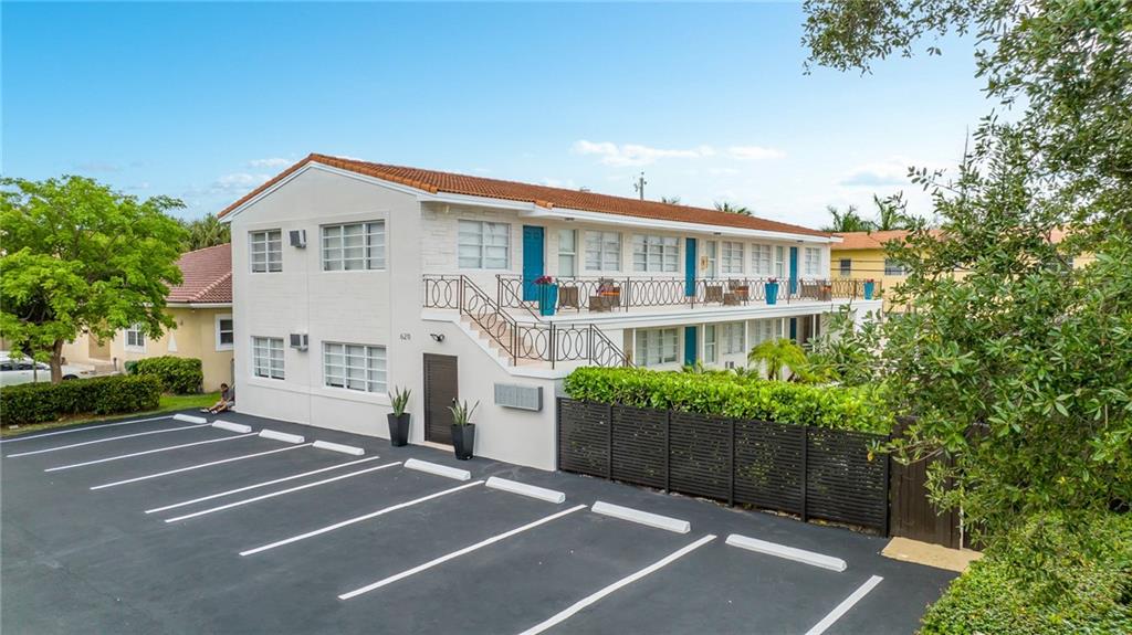 Atlantic Lawns 10-30 B - Residential Lease