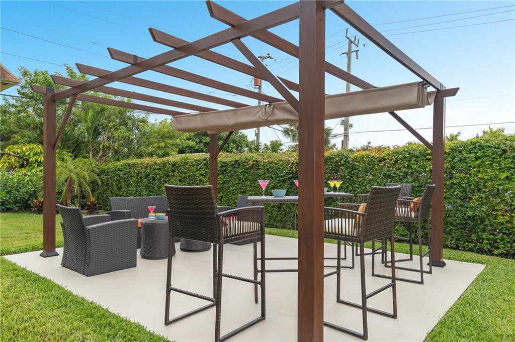 Atlantic Lawns 10-30 B - Residential Lease