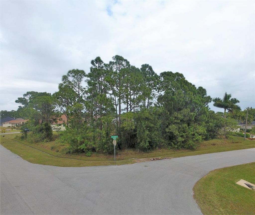 Photo of 5705 NW Croton Avenue, Port Saint Lucie, FL 34986 (MLS # R10775243)