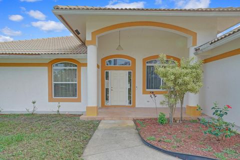 A home in Loxahatchee