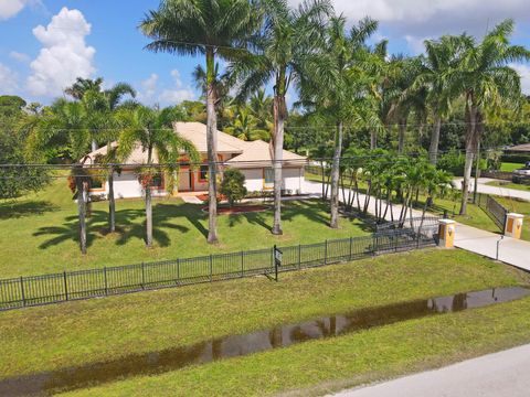 A home in Loxahatchee