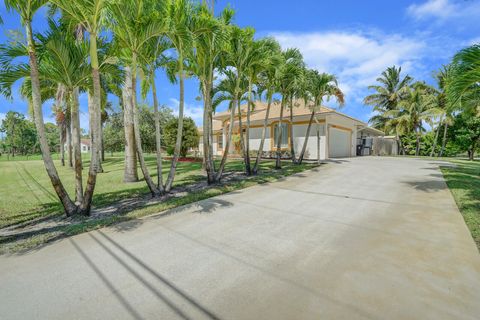 A home in Loxahatchee