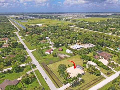 A home in Loxahatchee