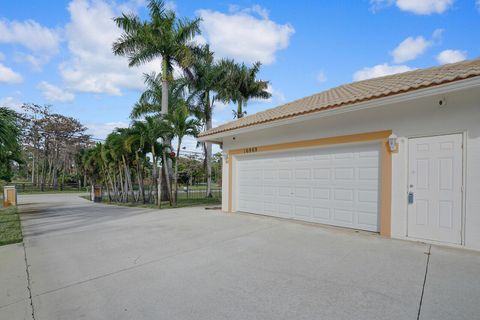 A home in Loxahatchee