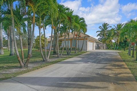 A home in Loxahatchee