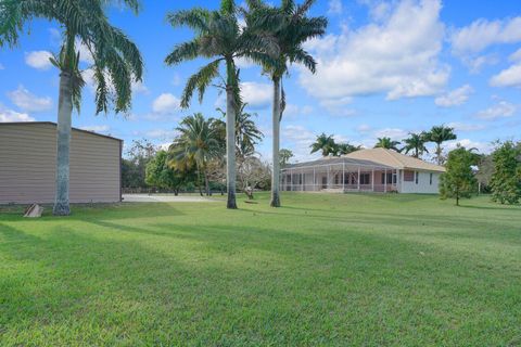 A home in Loxahatchee