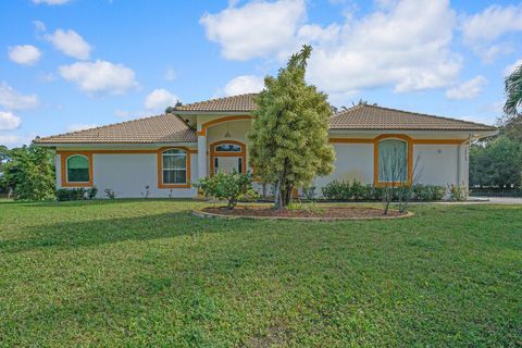 A home in Loxahatchee