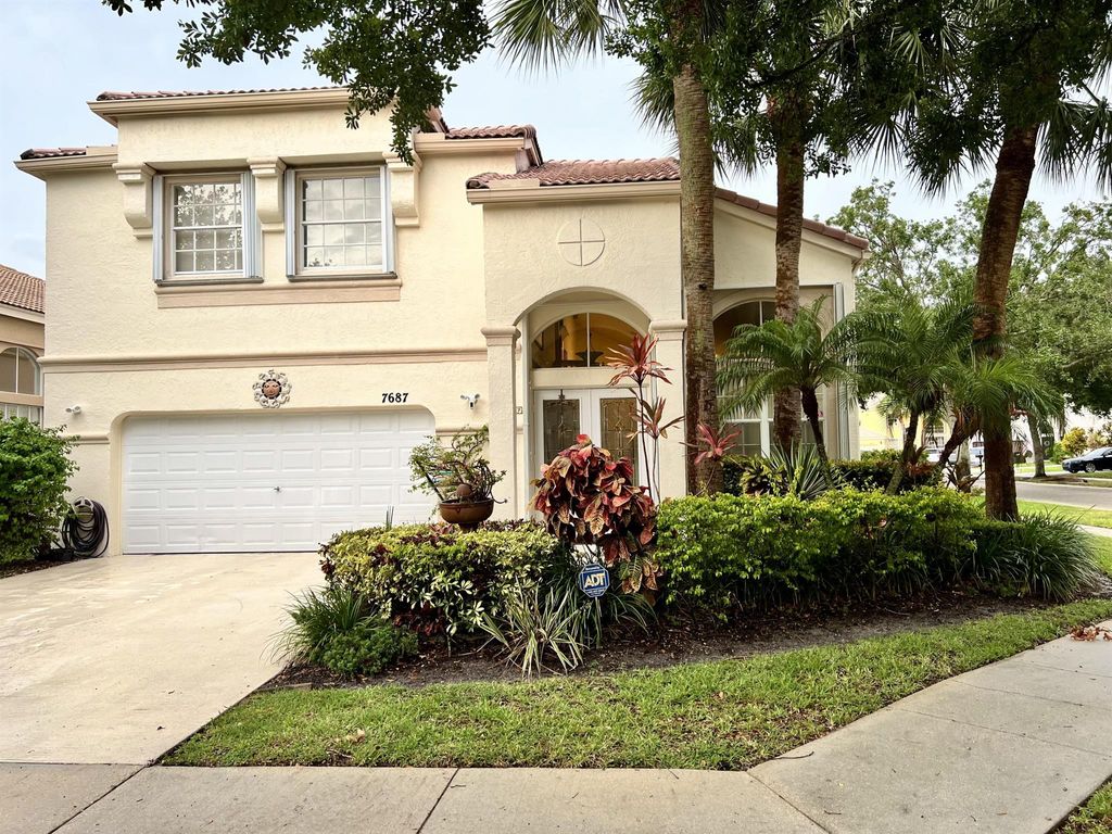 Photo of 7687 Great Oak Drive, Lake Worth, FL 33467 (MLS # R10993960)