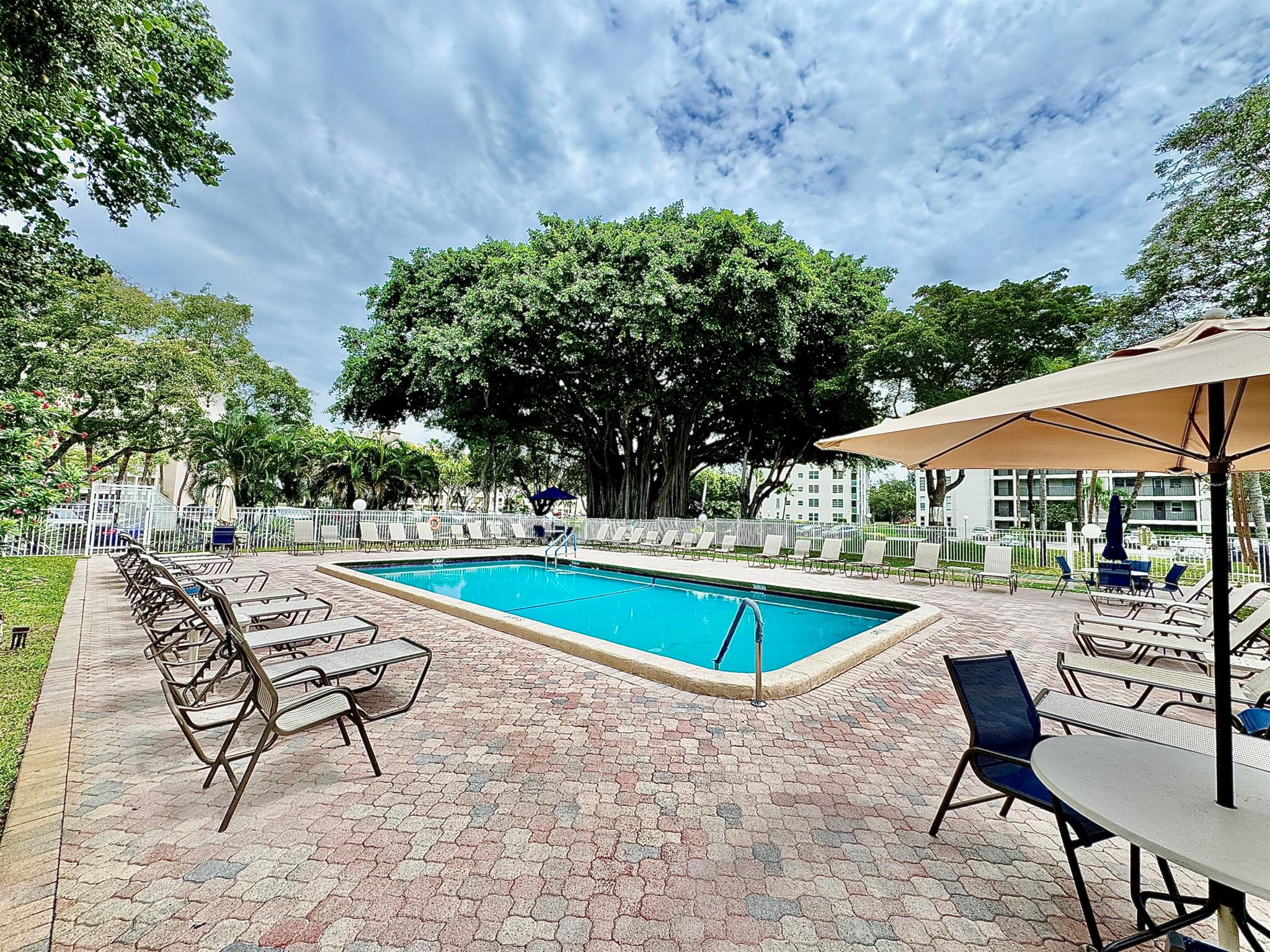 2671 S Course Drive 401