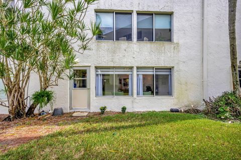 A home in Lake Worth