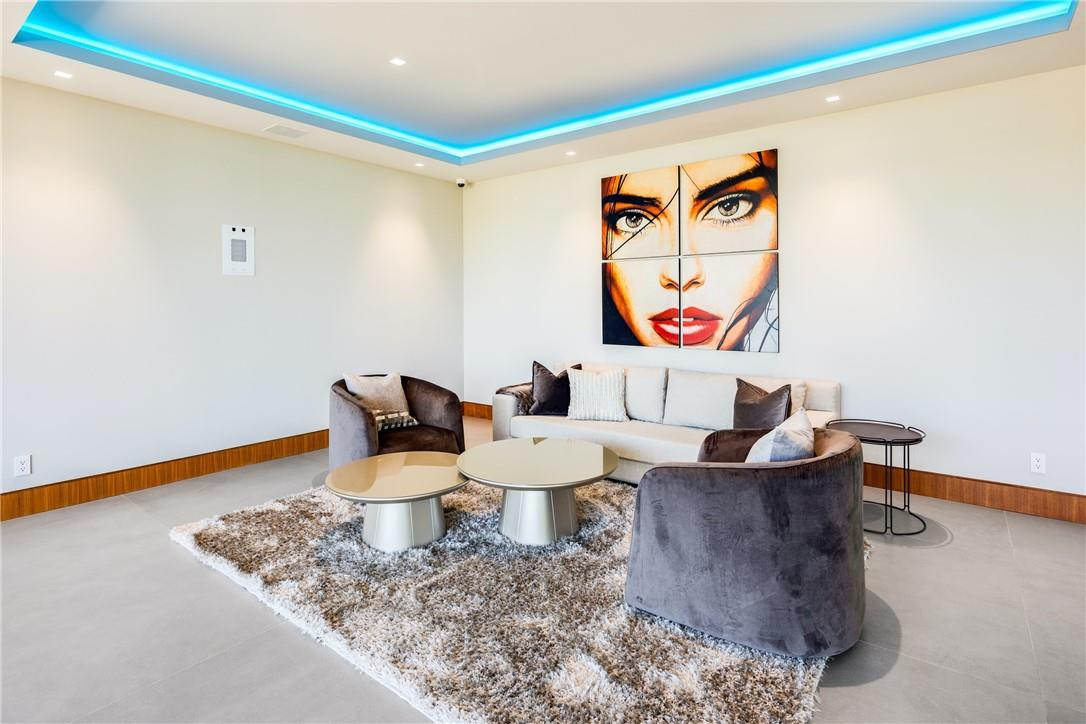 STILWELL ISLES - Residential