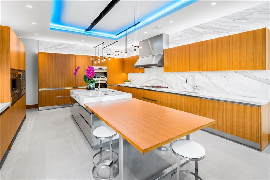 STILWELL ISLES - Residential