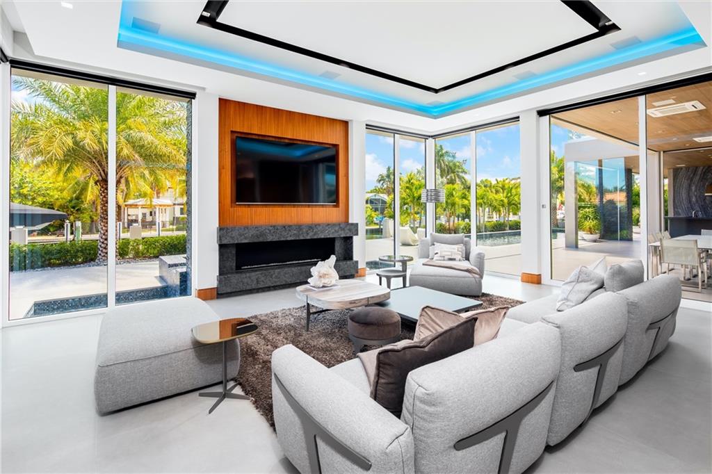 STILWELL ISLES - Residential