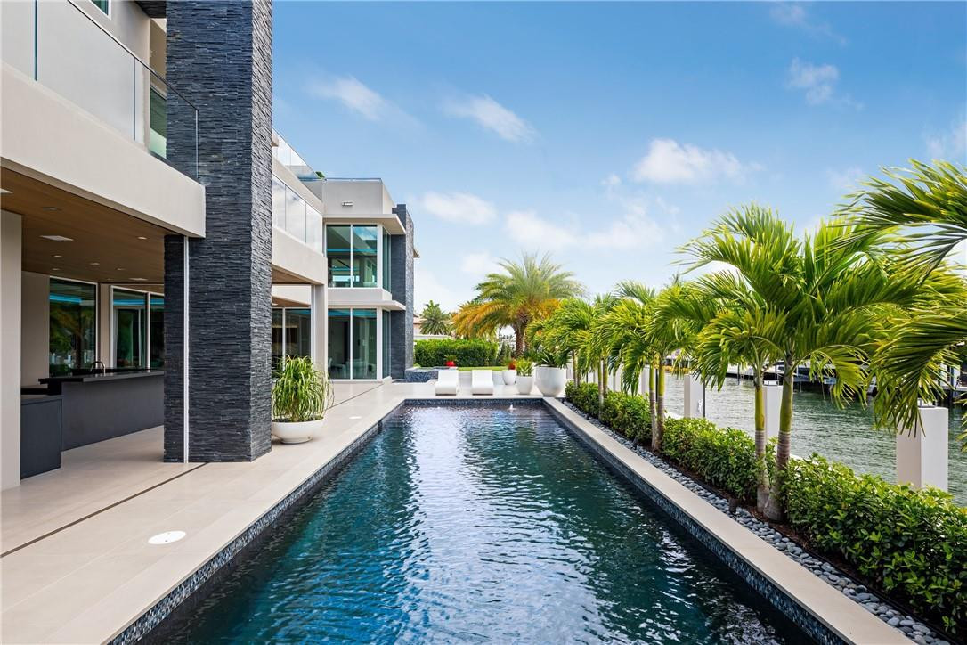 STILWELL ISLES - Residential