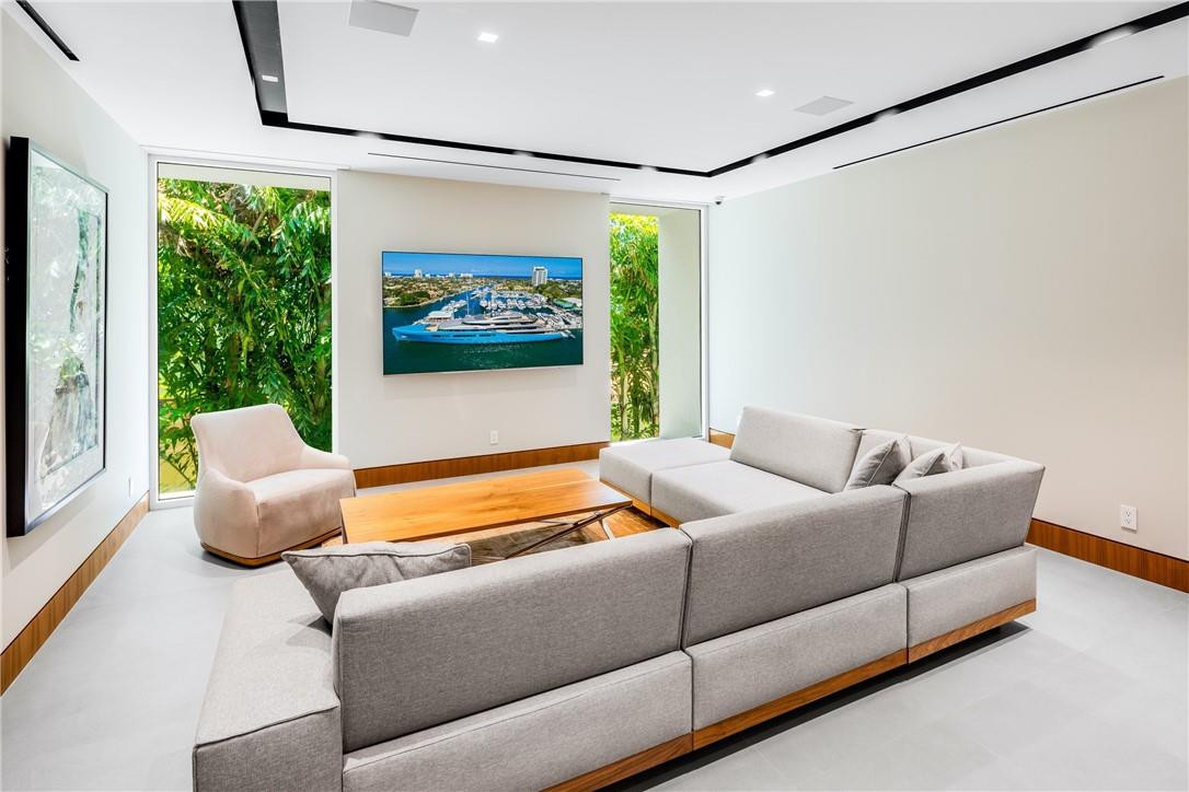 STILWELL ISLES - Residential