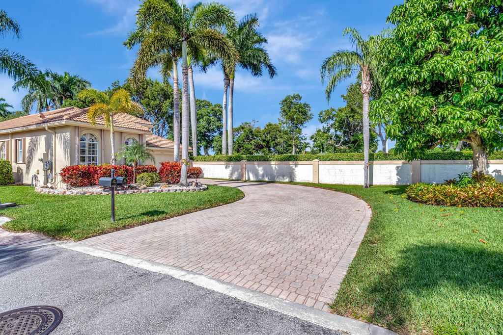 Photo of 3948 Palladium Lake Drive, Boynton Beach, FL 33436 (MLS # R11011544)
