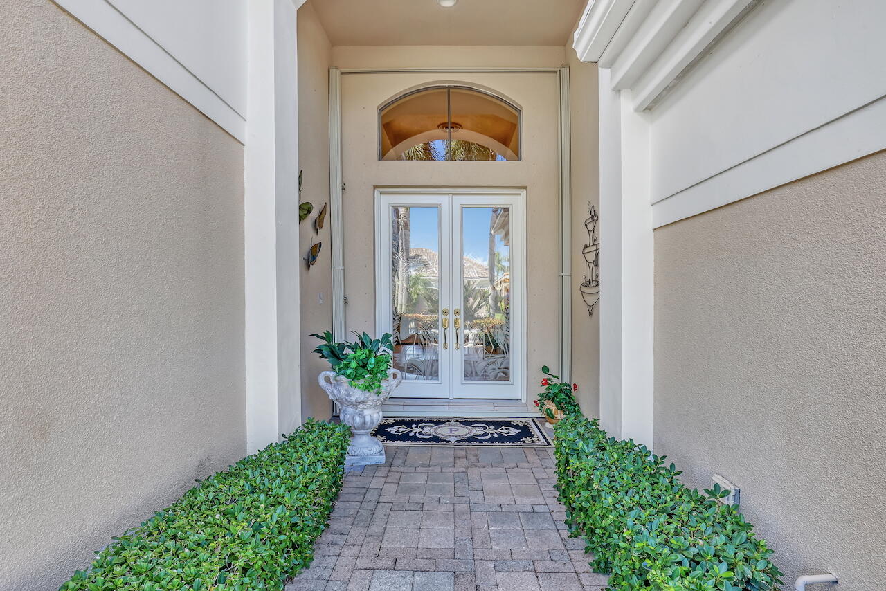 10250 Blue Heron Point