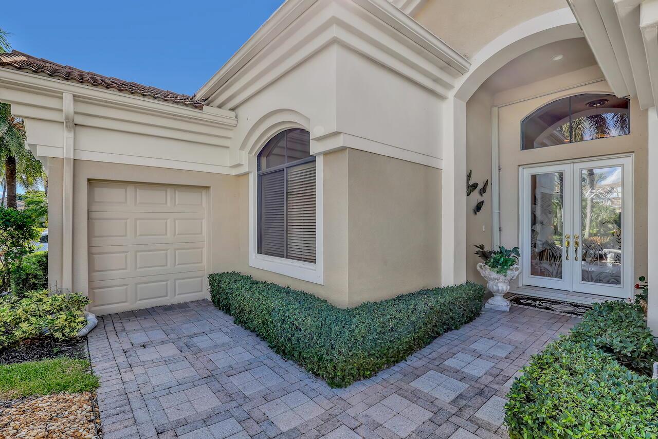 10250 Blue Heron Point