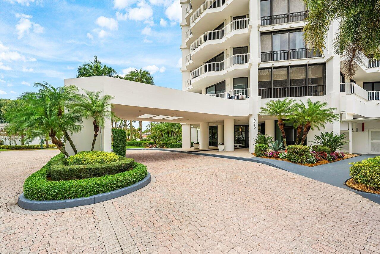 FAIRWAY POINT CONDO - Residential