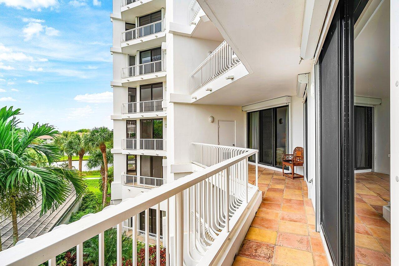 FAIRWAY POINT CONDO - Residential