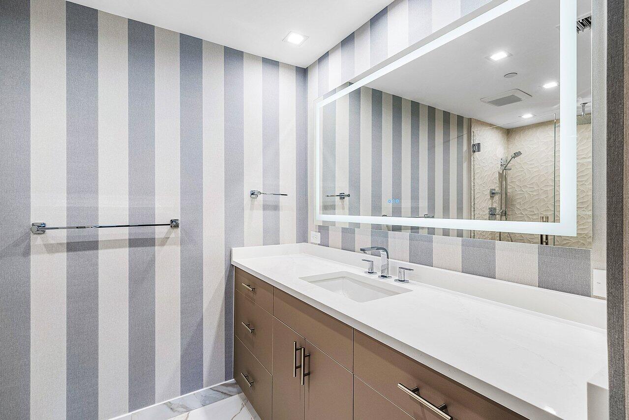 FAIRWAY POINT CONDO - Residential