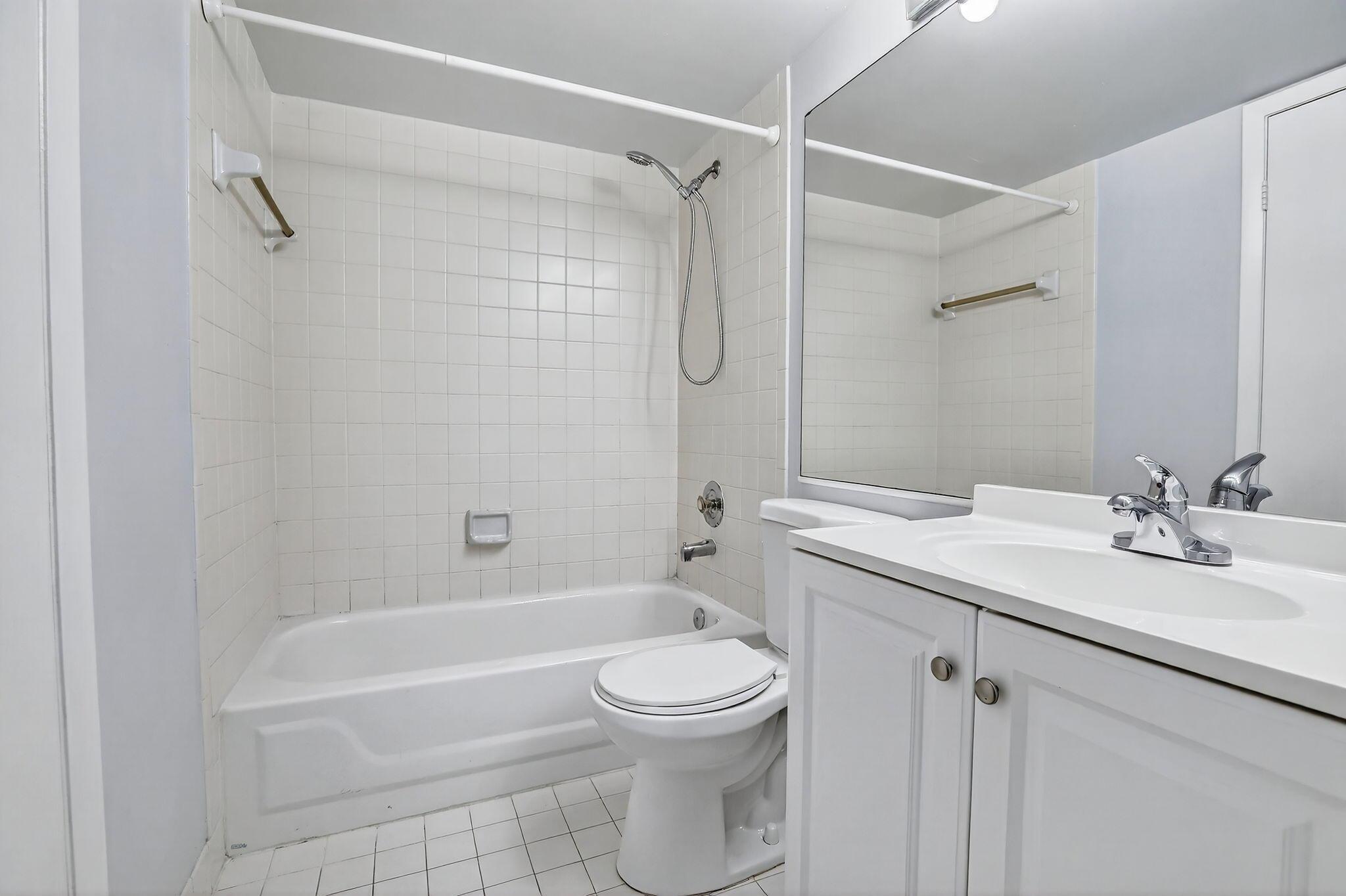 THE COLONNADES CONDO - Residential