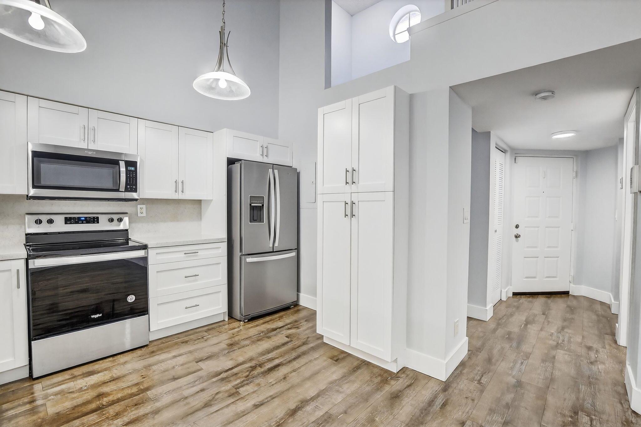 THE COLONNADES CONDO - Residential