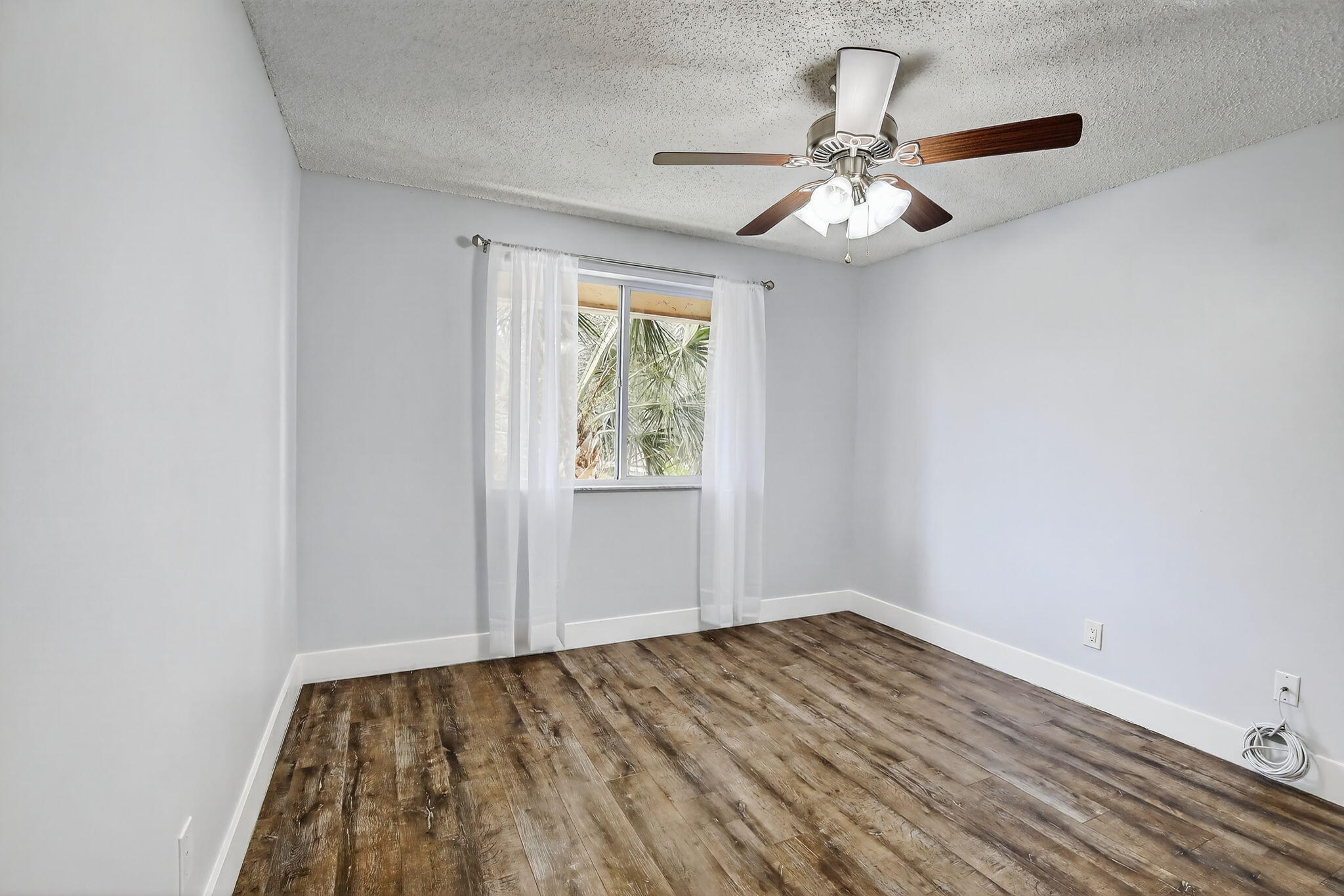 THE COLONNADES CONDO - Residential