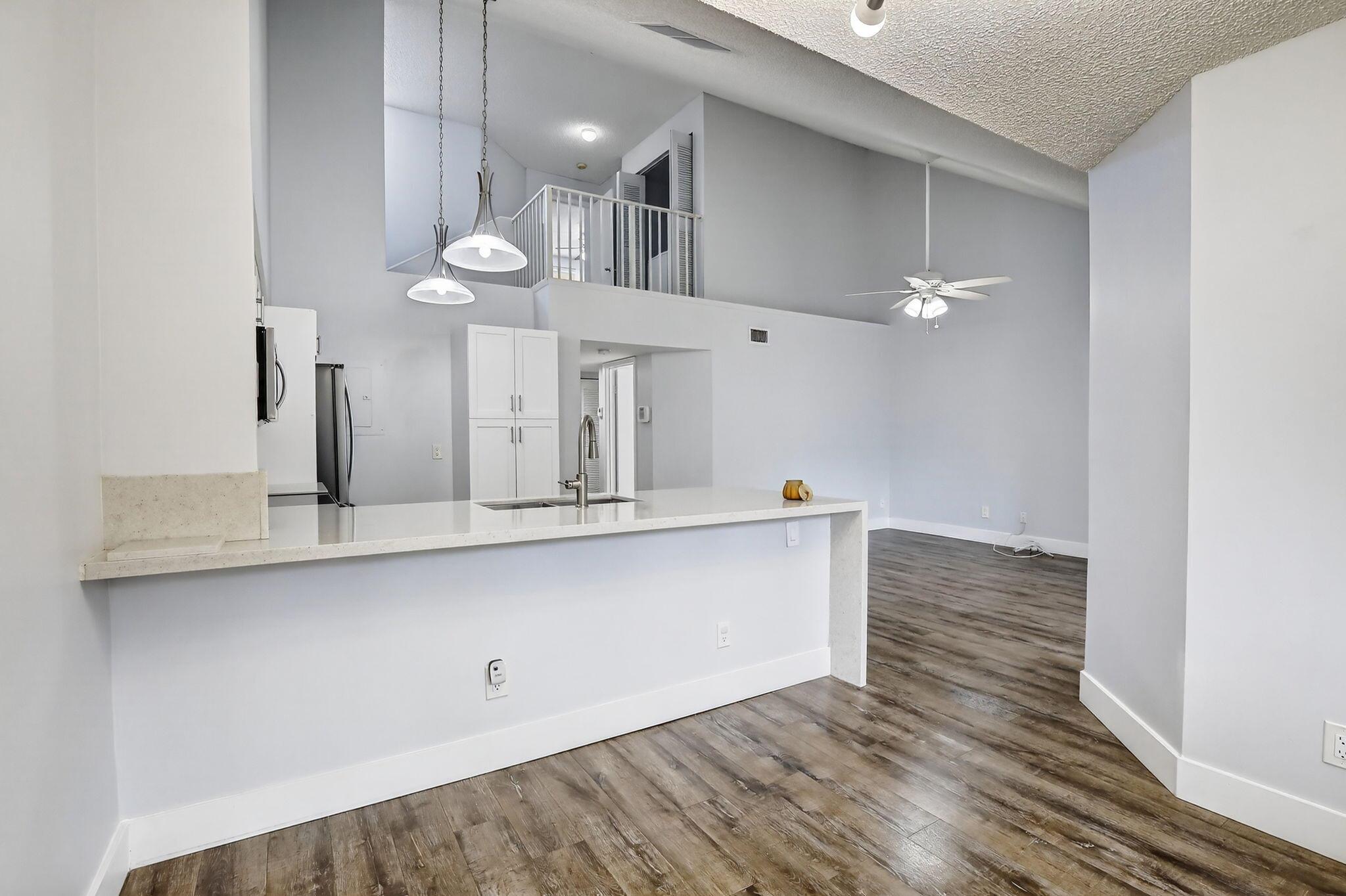 THE COLONNADES CONDO - Residential