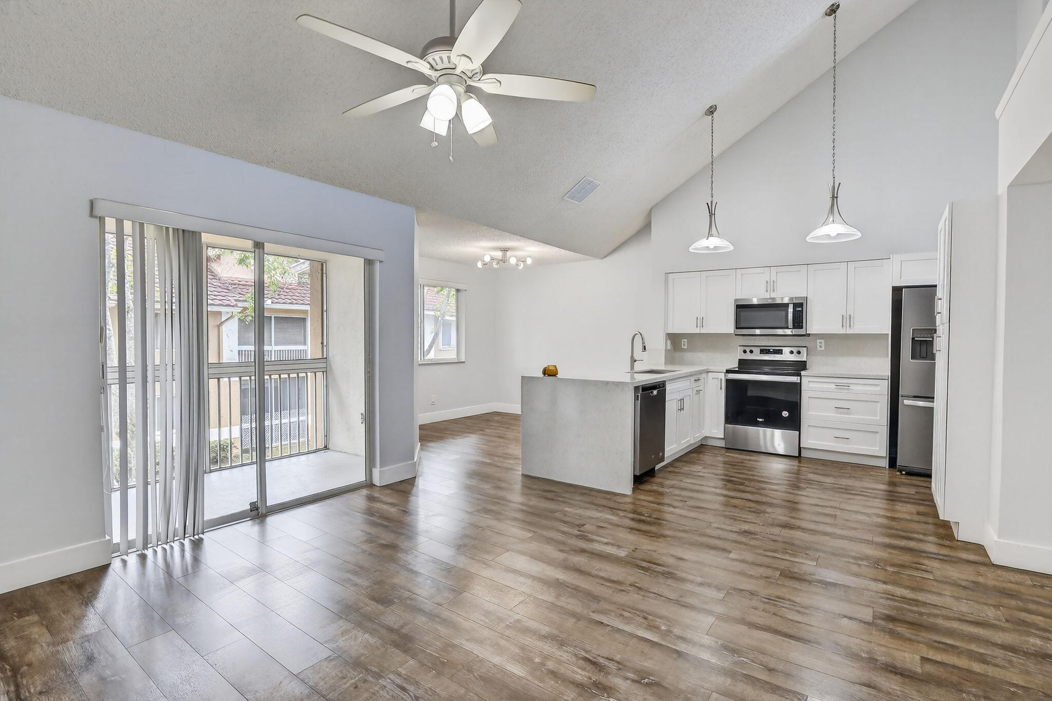 THE COLONNADES CONDO - Residential