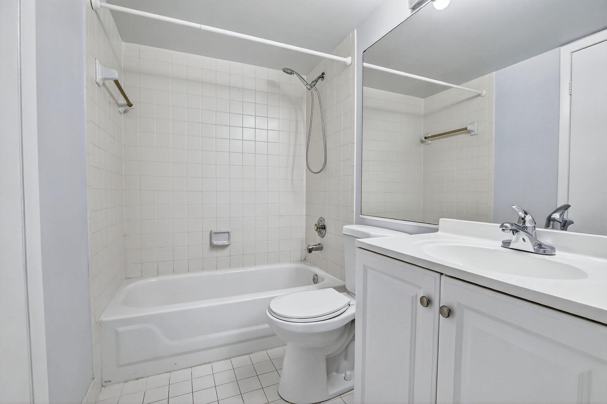 THE COLONNADES CONDO - Residential