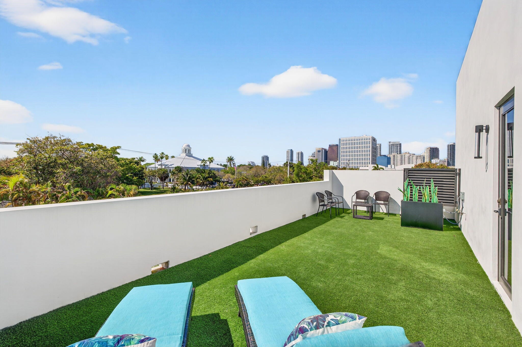 CROISSANT PARK - Residential