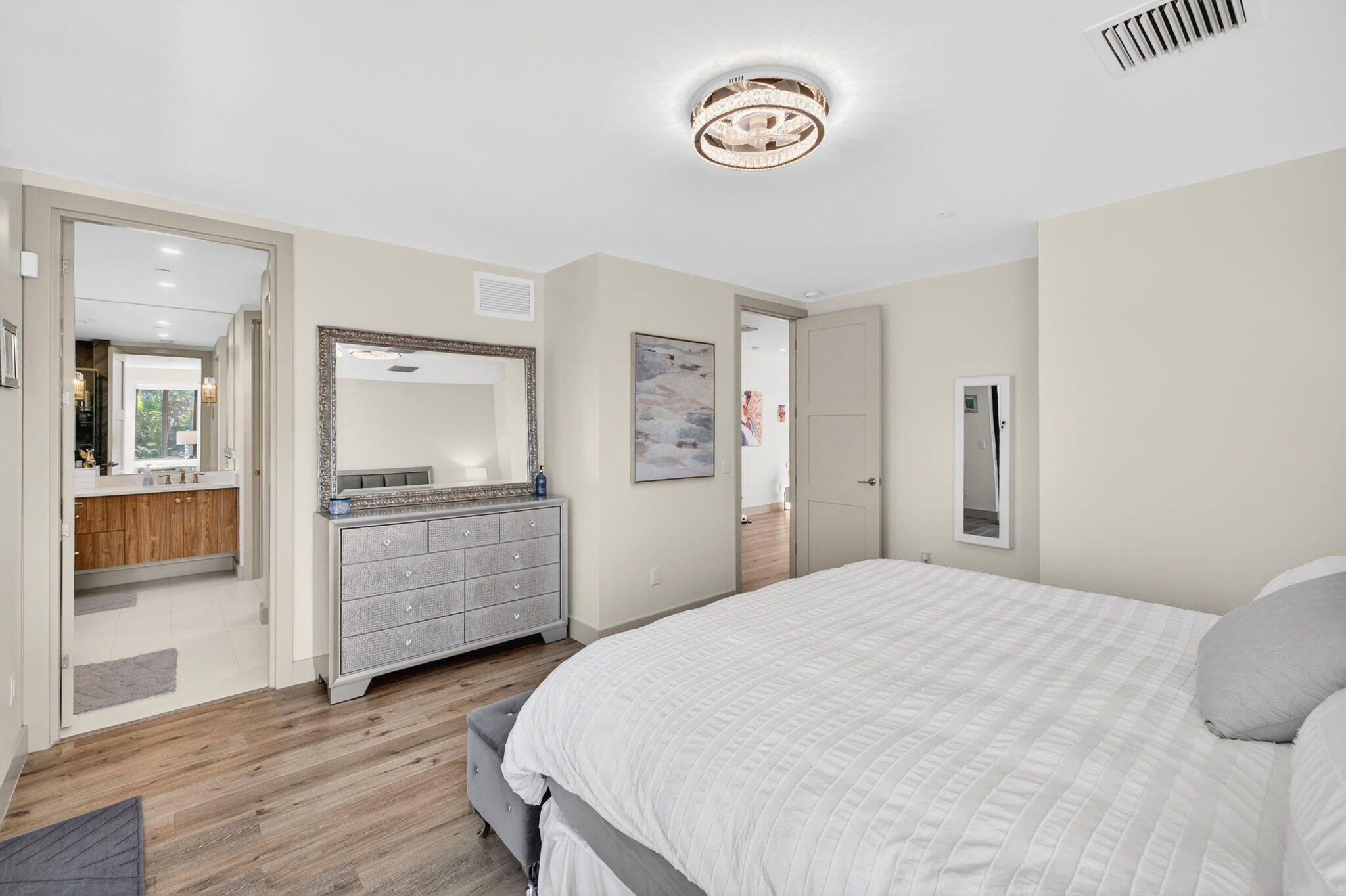 CROISSANT PARK - Residential