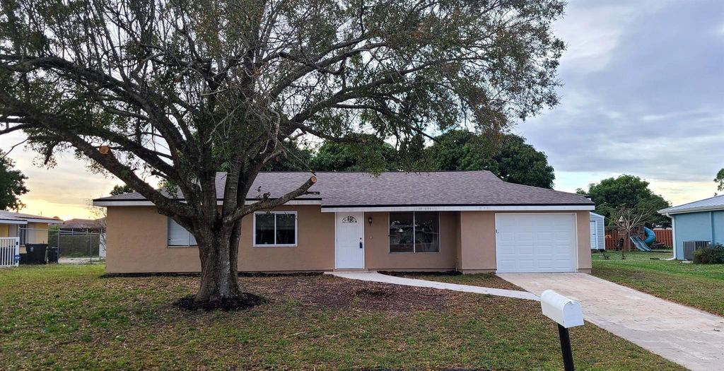 Photo of 362 SW Cherryhill Road, Port Saint Lucie, FL 34953 (MLS # R10949771)