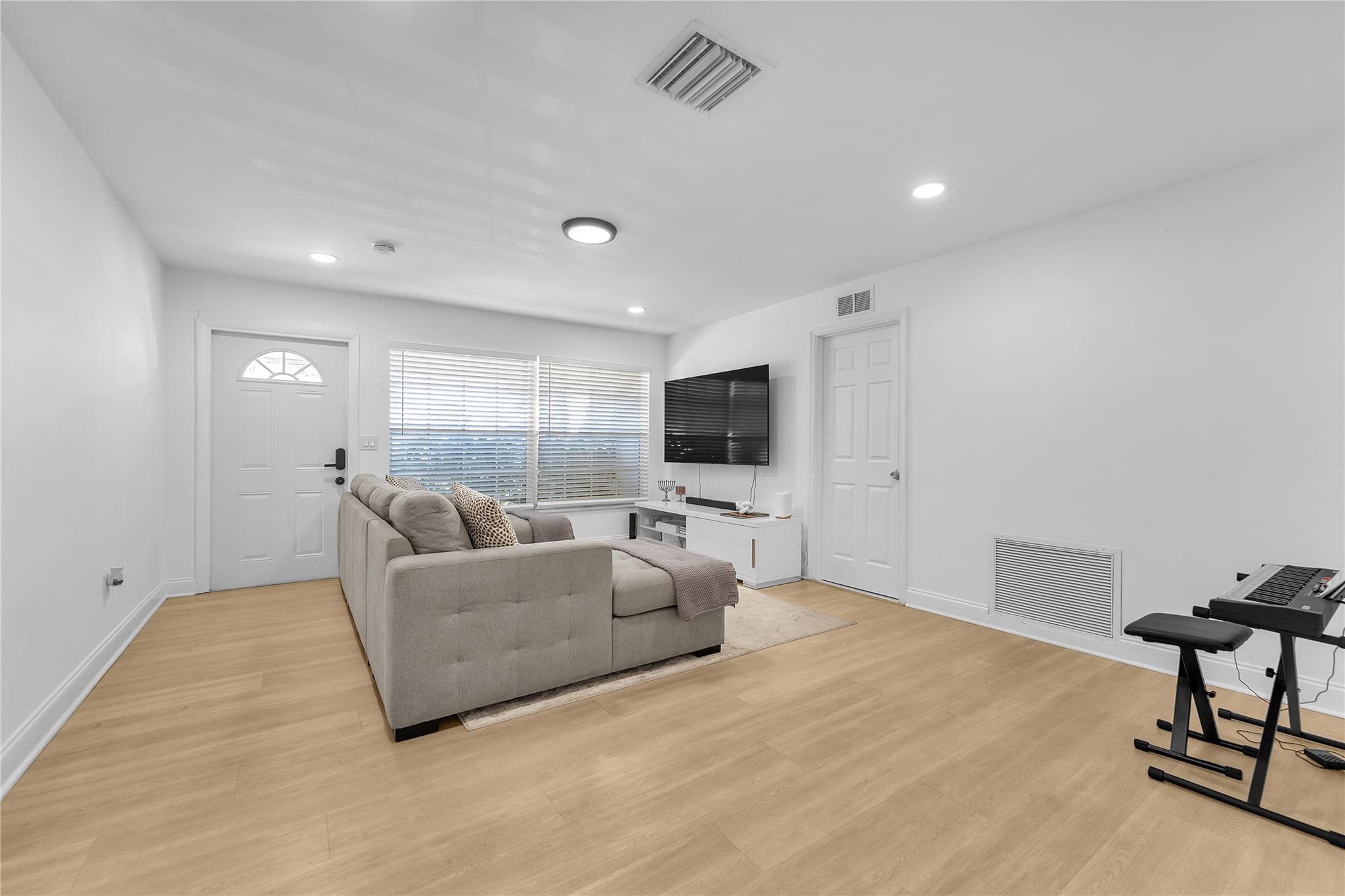 SANDALFOOT COVE SECTION 2 - Residential