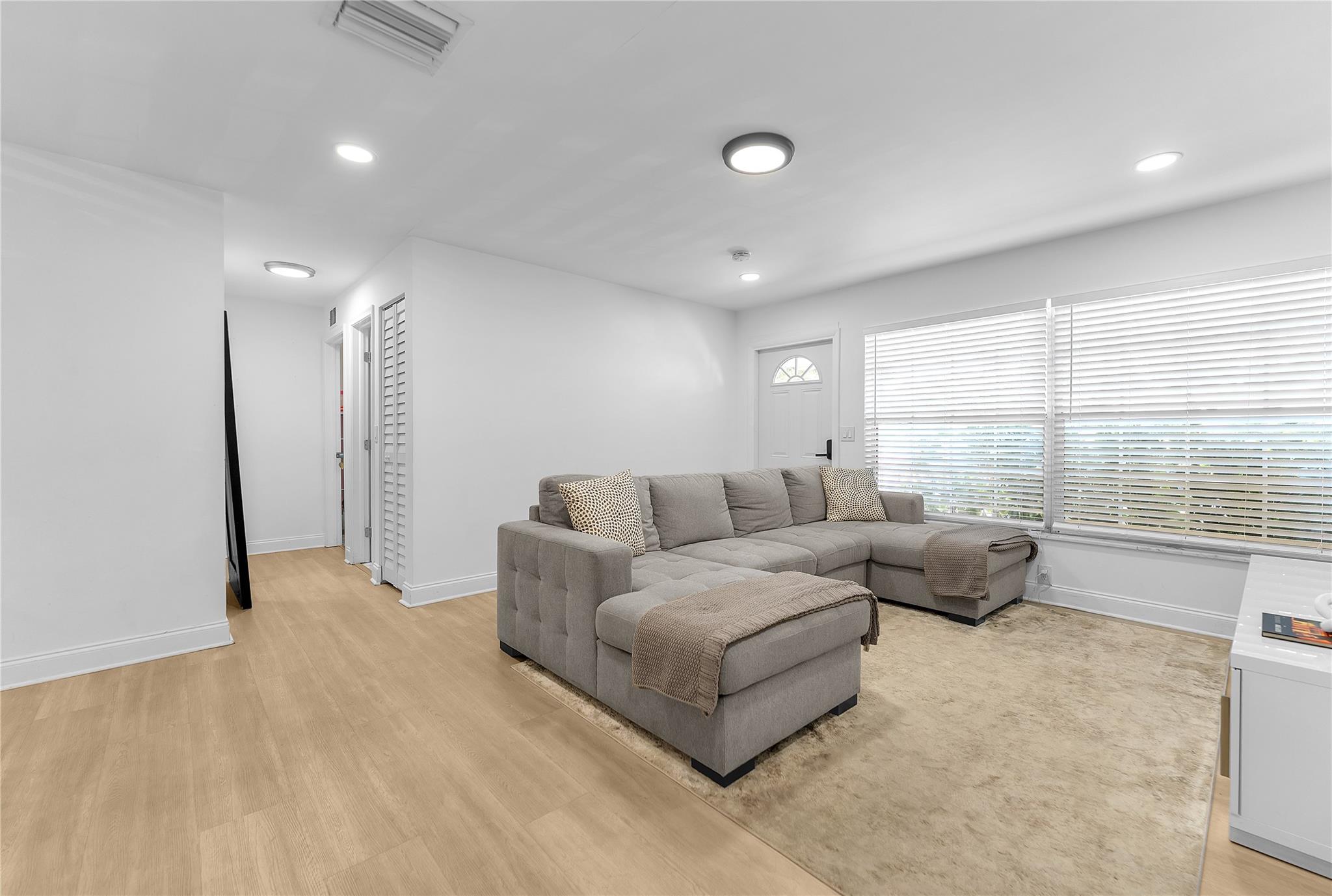 SANDALFOOT COVE SECTION 2 - Residential