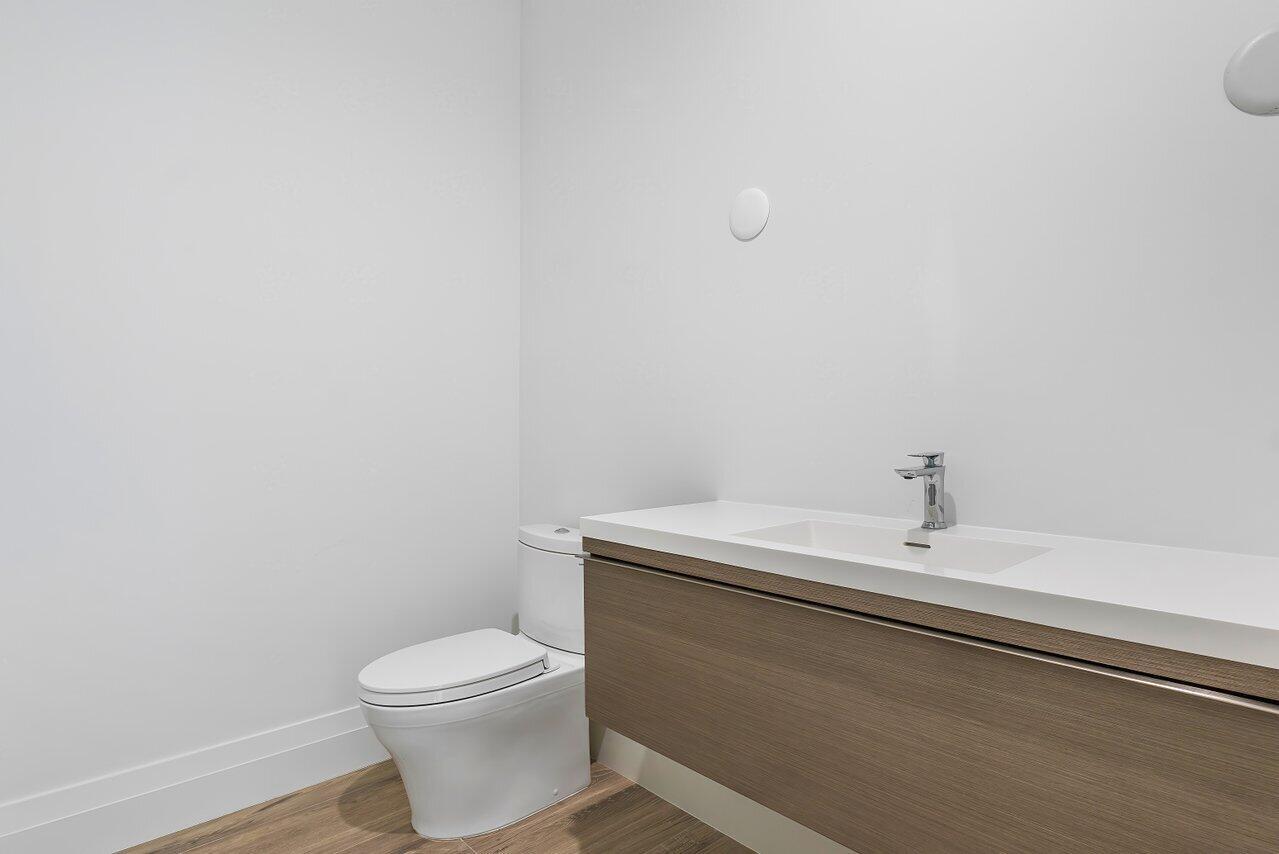 1177 MODERNE - Residential