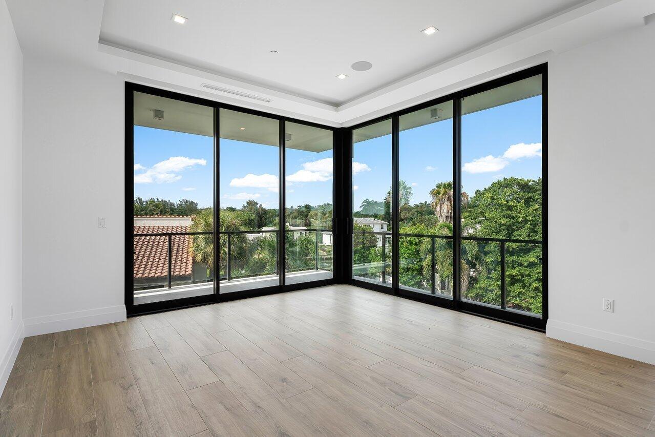 1177 MODERNE - Residential