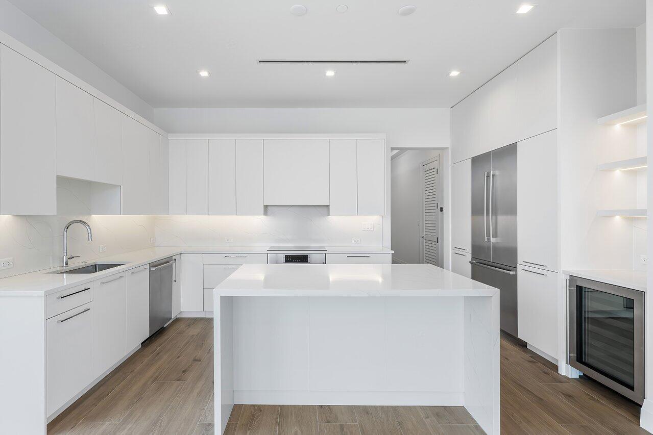 1177 MODERNE - Residential