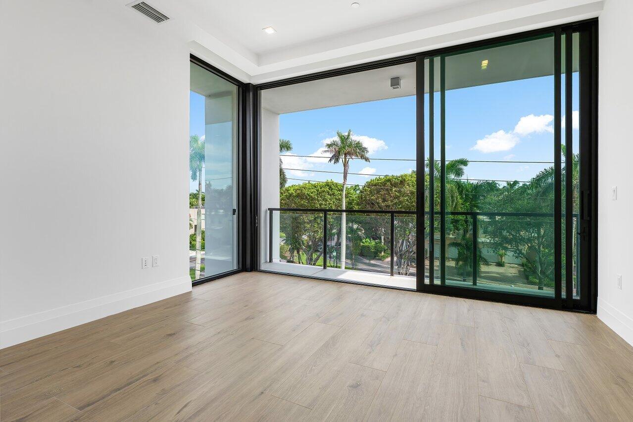 1177 MODERNE - Residential