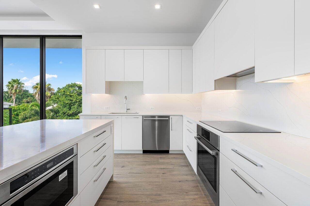 1177 MODERNE - Residential