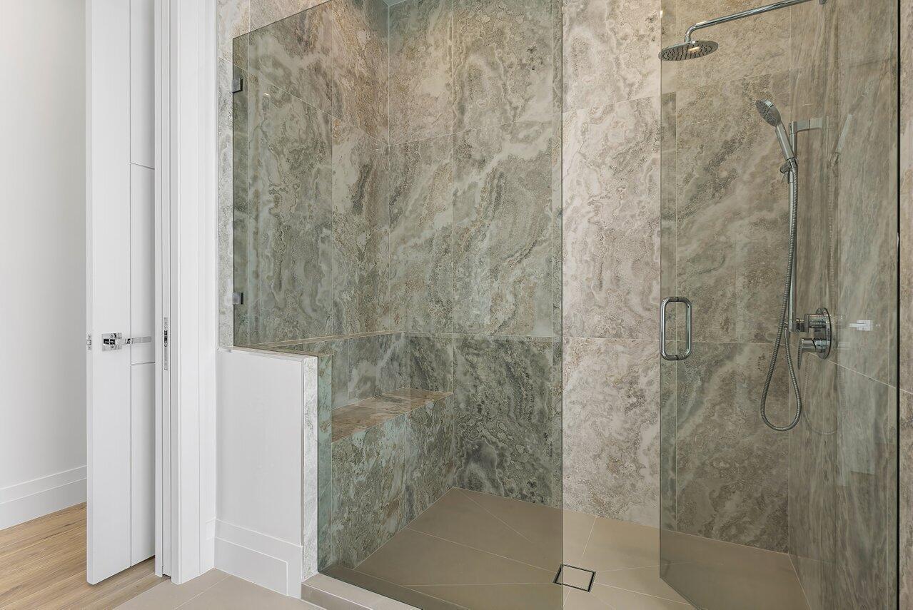 1177 MODERNE - Residential