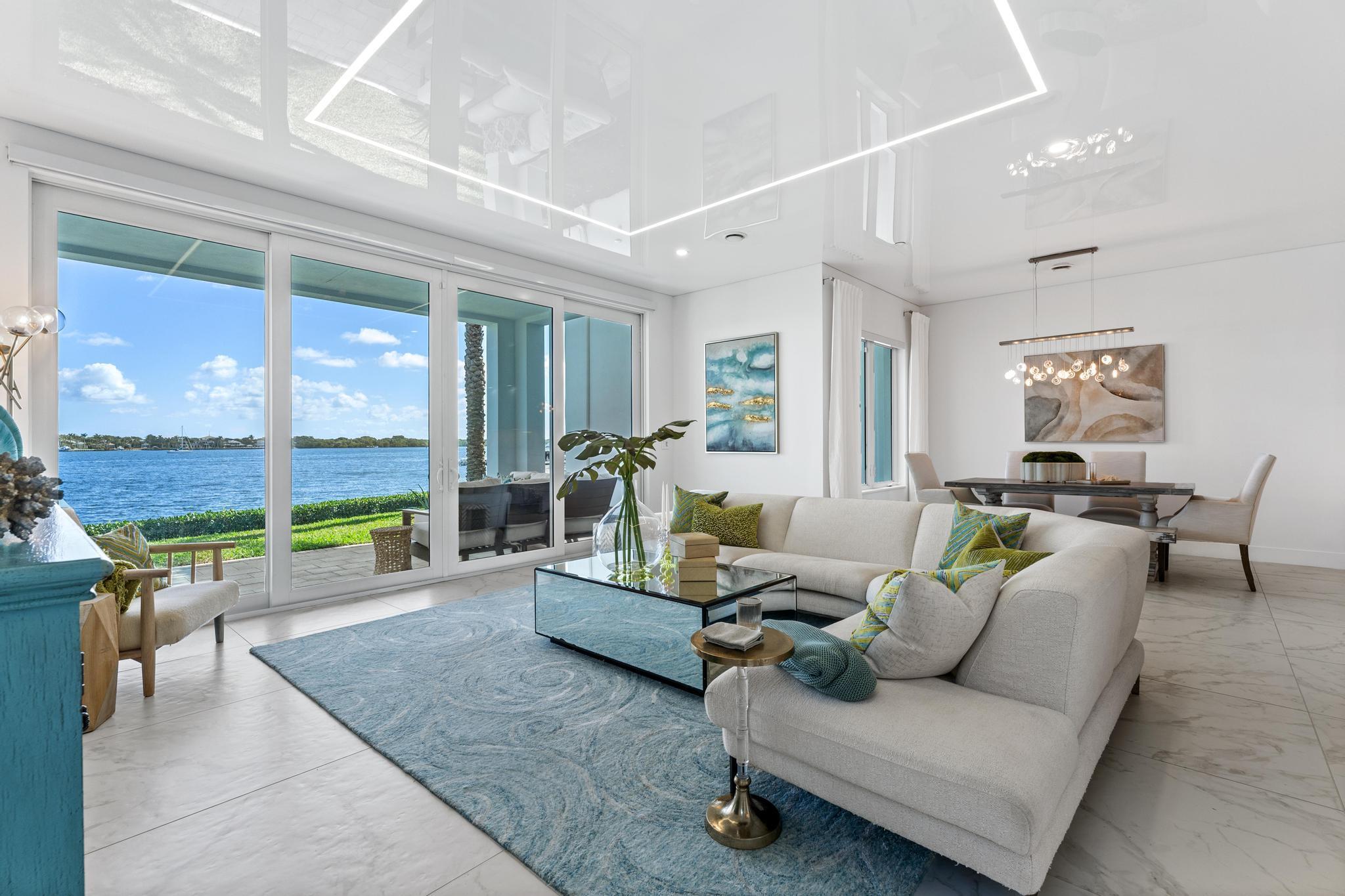 100 Water Club Court N