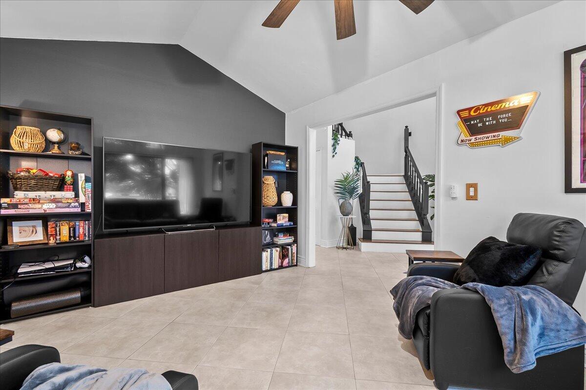 10798 SeaCliff Circle