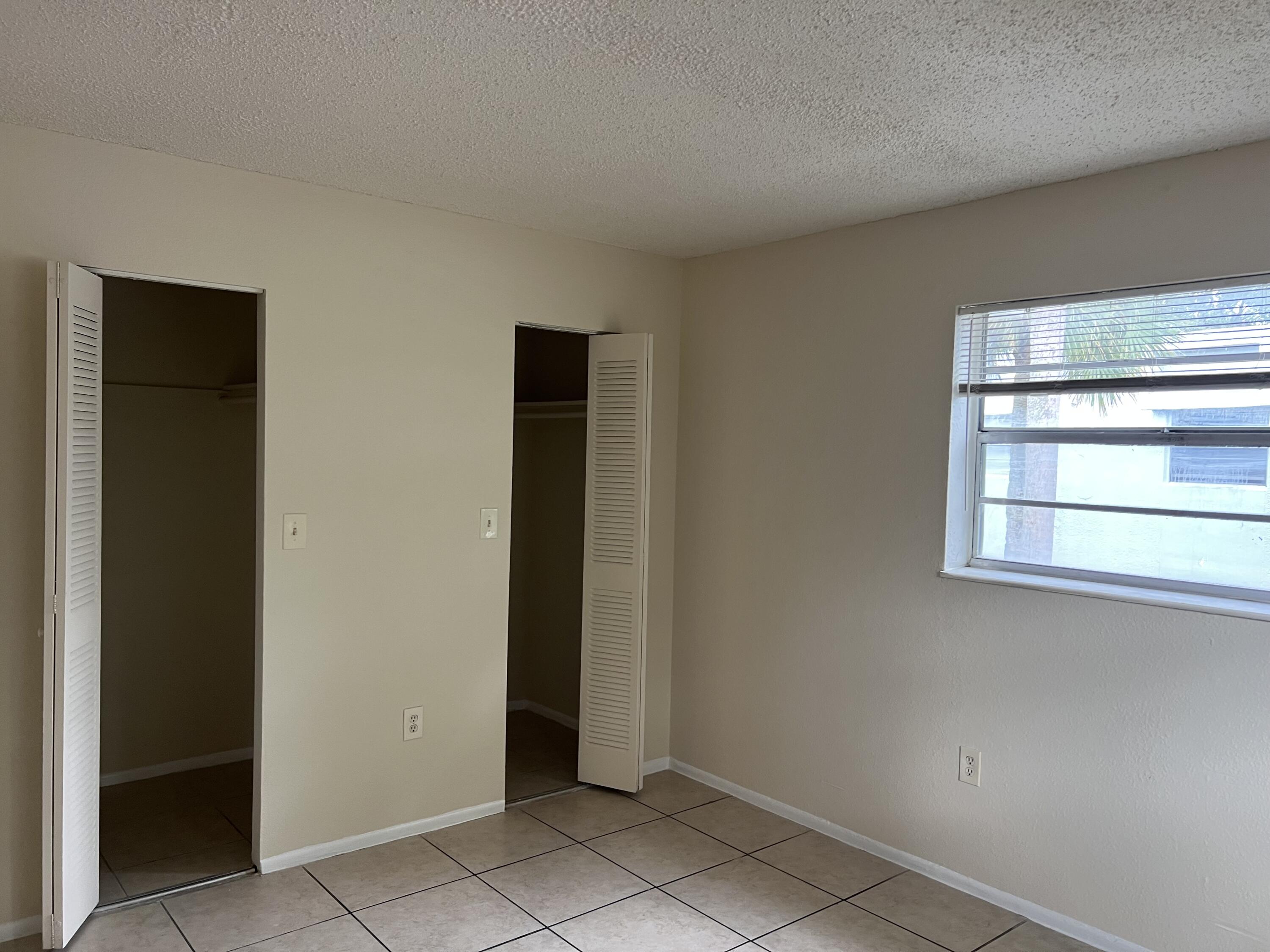 CLEAR LAKE PALMS CONDO - Residential Lease