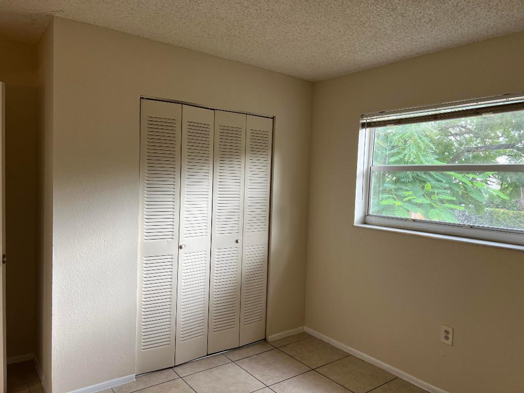 CLEAR LAKE PALMS CONDO - Residential Lease